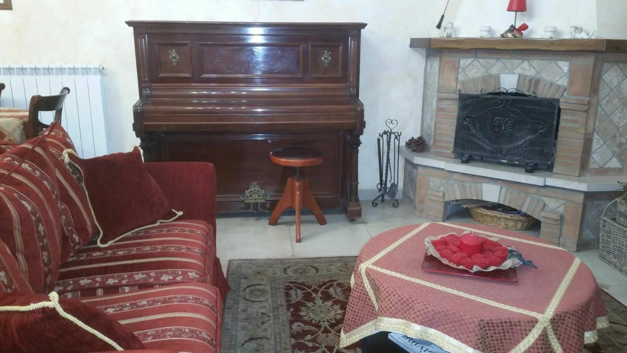 Villetta San Cesareo Luaran gambar